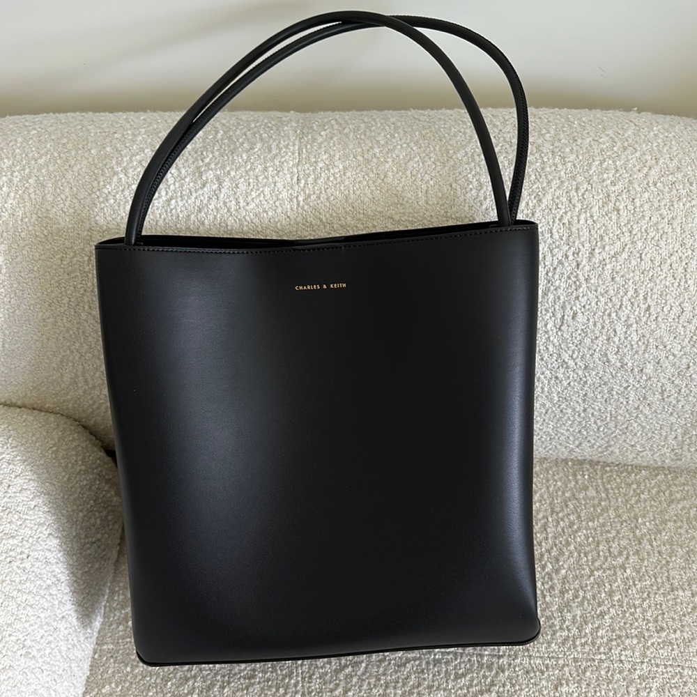 Charles & Keith Leia black tote bag